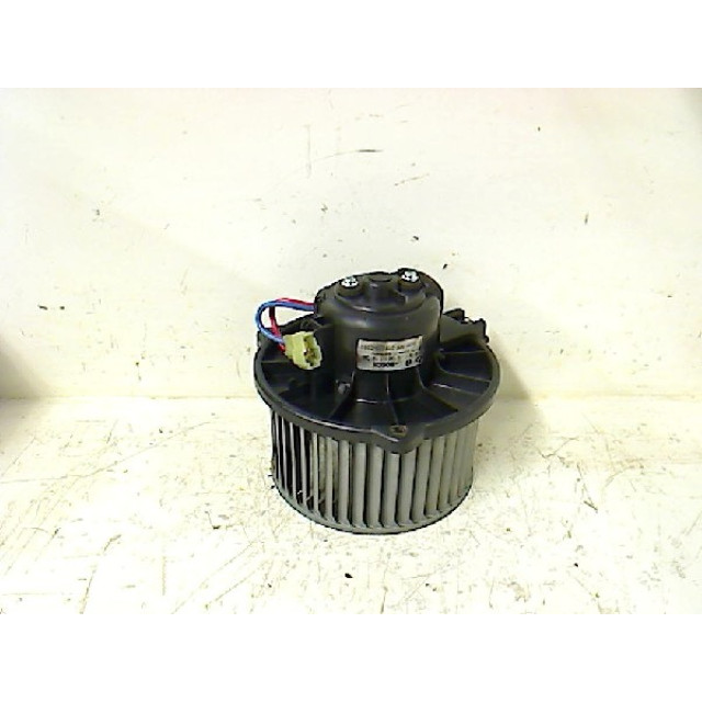 Motor del ventilador de calentador Mitsubishi Space Star (DG) (2001 - 2004) MPV 1.6 16V (4G18)