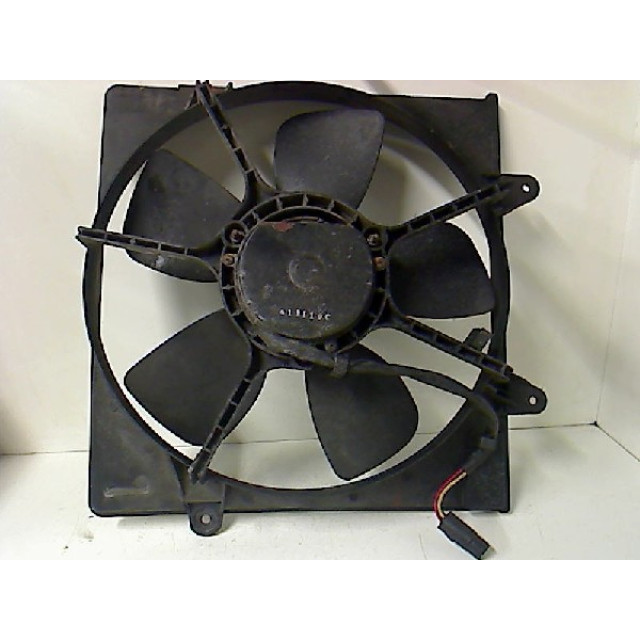 Motor del ventilador Kia Carnival/Sedona II (FIB/FLD) (2001 - 2006) MPV 2.5 V6 24V (GV6)
