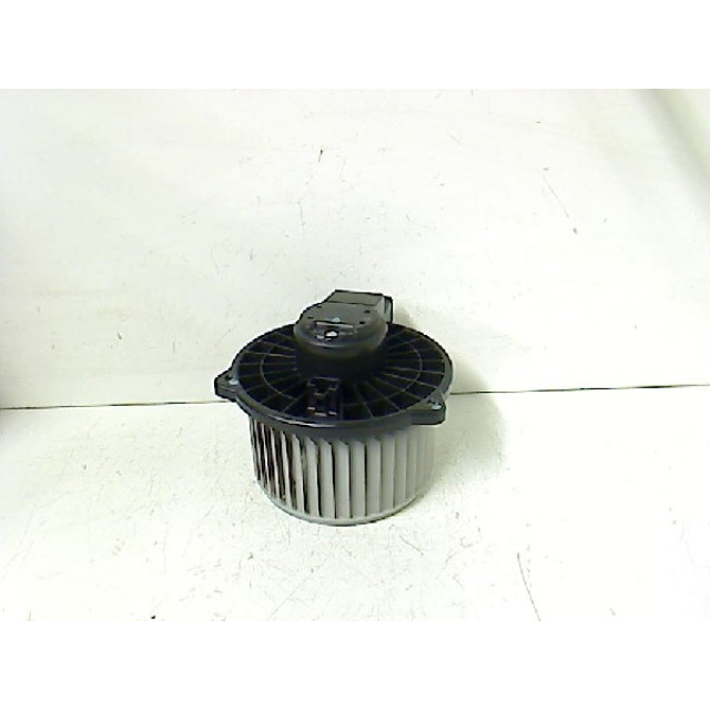Motor del ventilador de calentador Daihatsu Sirion 2 (M3) (2005 - 2013) Hatchback 1.0 12V DVVT (1KR-FE)