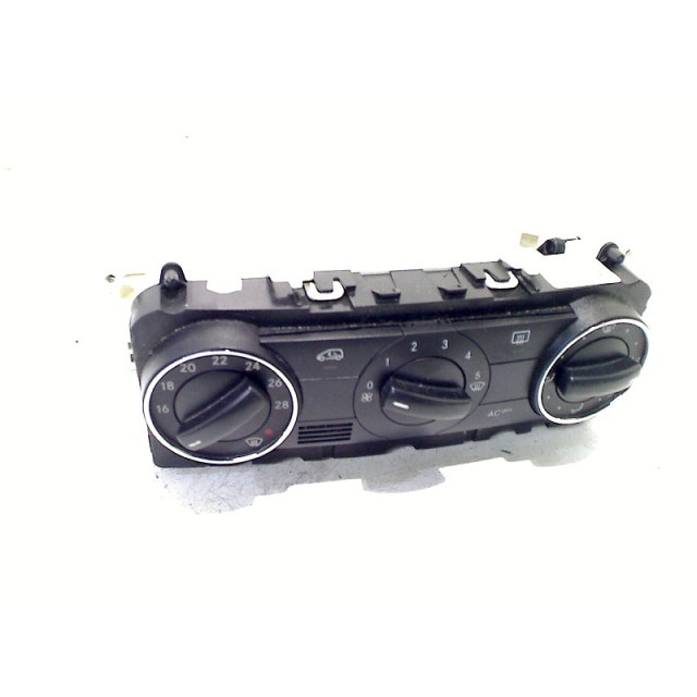 Calefactor del salpicadero Mercedes-Benz-Benz B (W245/242) (2005 - 2011) Hatchback 2.0 B-200 16V (M266.960)