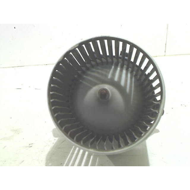Motor del ventilador de calentador Fiat Stilo MW (192C) (2004 - 2008) Combi 1.4 16V (843.A.1000(Euro 4)