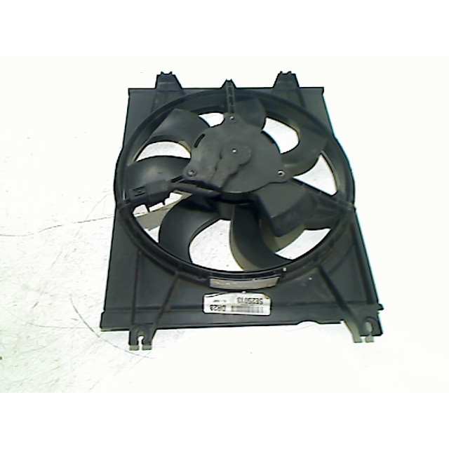 Motor del ventilador Kia Cerato (2004 - 2008) Hatchback 1.6 16V (G4ED)
