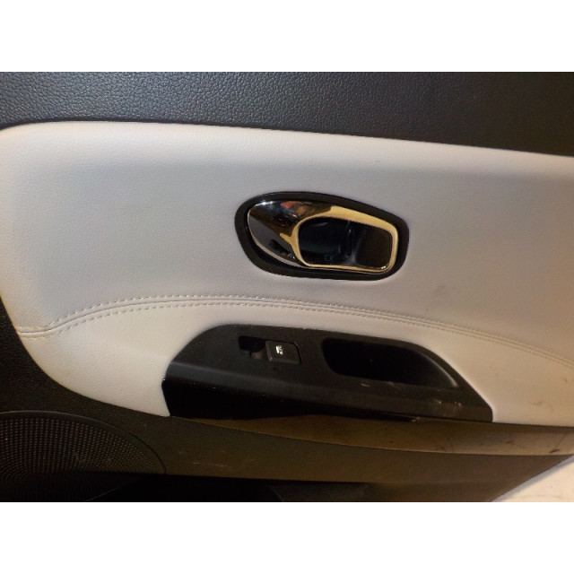 Interior Kia Cee'd Sportswagon (JDC5) (2012 - 2018) Combi 1.6 CRDi 16V VGT (D4FB)