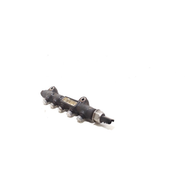 Inyector del carril Toyota Aygo (B10) (2005 - 2010) Hatchback 1.4 HDI (2WZ-TV)