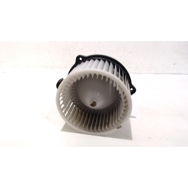 Motor del ventilador de calentador Kia Carens IV (RP) (2015 - actualidad) MPV 1.7 CRDi 16V (D4FD)