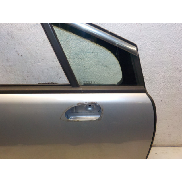 Puerta delantera derecha Peugeot 3008 I (0U/HU) (2013 - 2016) MPV 1.6 HDiF 16V (DV6C(9HD))