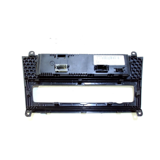 Calefactor del salpicadero BMW X3 (F25) (2010 - 2014) SUV xDrive20d 16V (N47-D20C)