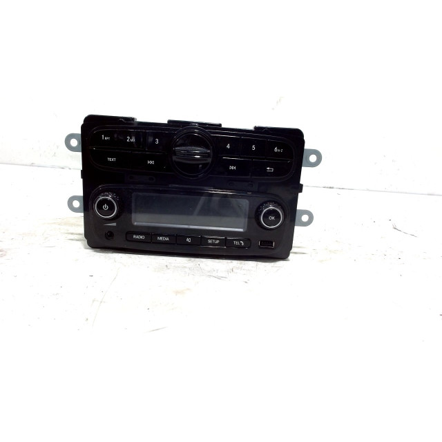 Radio Smart Forfour (453) (2014 - actualidad) Hatchback 5-drs 1.0 12V (H4D-A401)