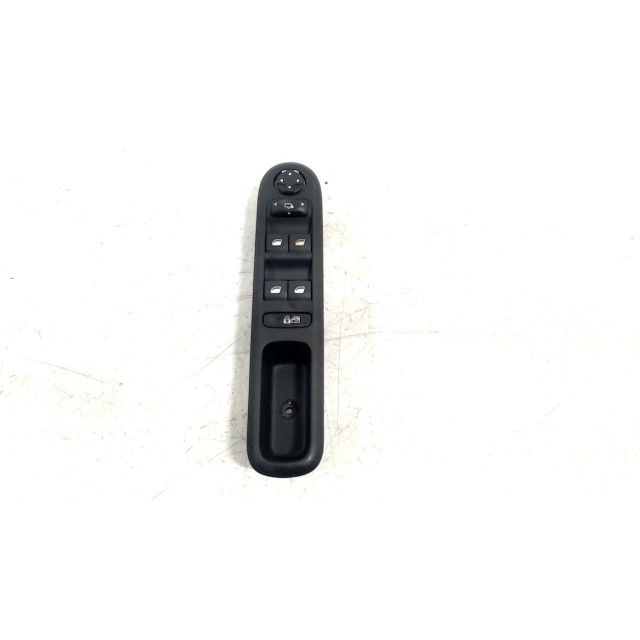 Panel de mando de elevalunas eléctrico Peugeot 3008 I (0U/HU) (2013 - 2016) MPV 1.6 HDiF 16V (DV6C(9HD))