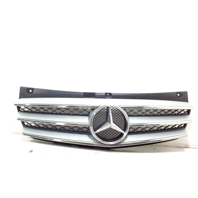 Rejilla Mercedes-Benz-Benz Vito (639.6) (2010 - actualidad) Van 2.2 116 CDI 16V Euro 5 (OM651.940)