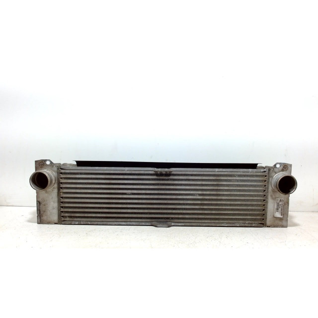 radiador intercooler Mercedes-Benz Vito (639.7) (2003 - 2014) Bus 2.2 115 CDI 16V (OM646.980)