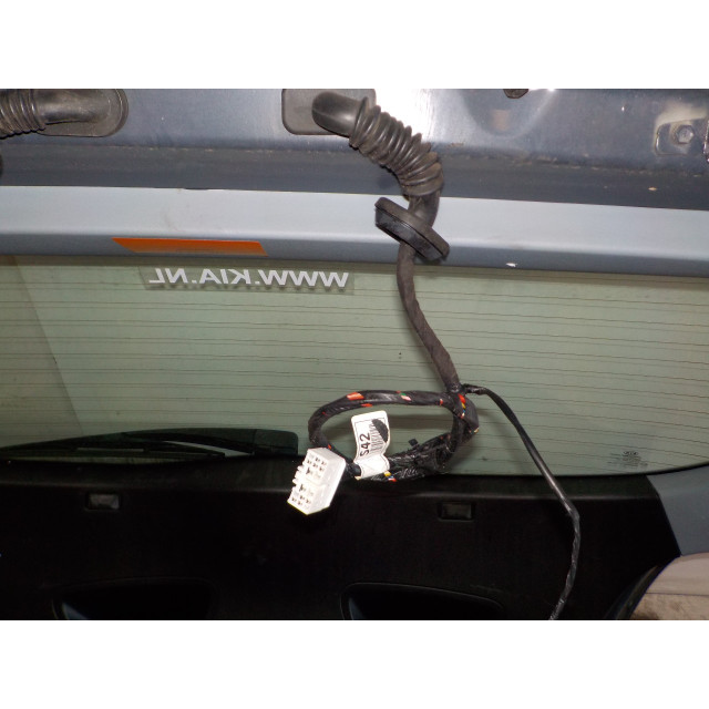 Portón trasero Kia Cee'd Sporty Wagon (EDF) (2007 - 2012) Combi 1.4 16V (G4FA)