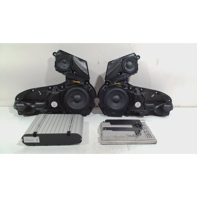 Equipo de sonido Audi RS 6 Avant (C7) (2013 - 2018) Combi 4.0 V8 TFSI 32V (CRDB(Euro 5))