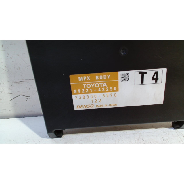 Control del cuerpo de la unidad de control Toyota RAV4 (A4) (2015 - 2019) Terreinwagen 2.5 Hybrid 16V VVT-i 4x2 (2ARFXE(Euro 6))