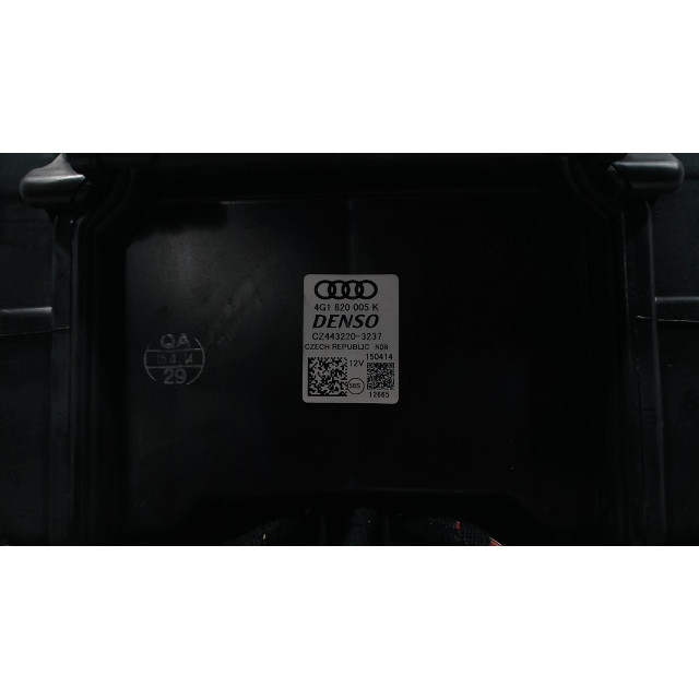 Caja del calentador Audi RS 6 Avant (C7) (2013 - 2018) Combi 4.0 V8 TFSI 32V (CRDB(Euro 5))