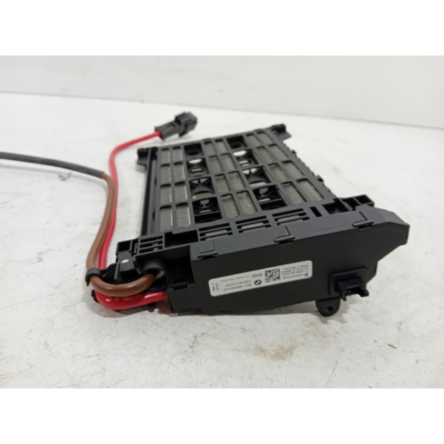 Caja del calentador de la calefacción BMW 2 serie Gran Tourer (F46) (2015 - actualidad) MPV 216d 1.5 TwinPower Turbo 12V (B37-C15A)