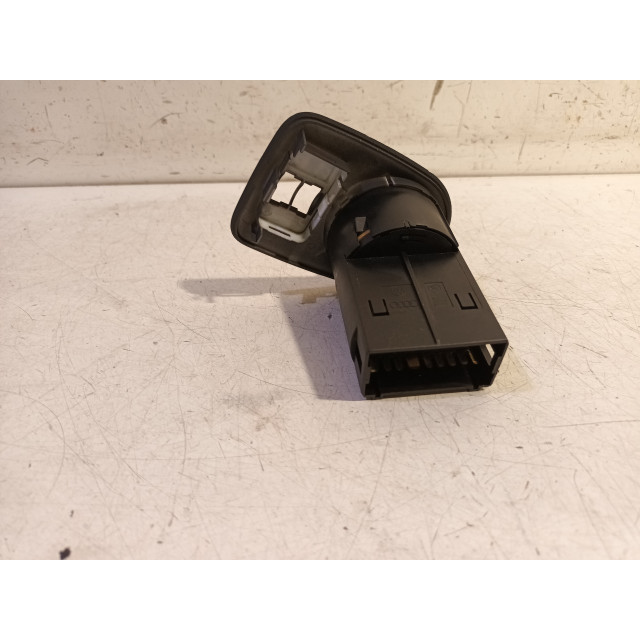 Interruptor de luz Seat Ibiza IV (6J5) (2010 - 2015) Hatchback 5-drs 1.2 TDI Ecomotive (CFWA)