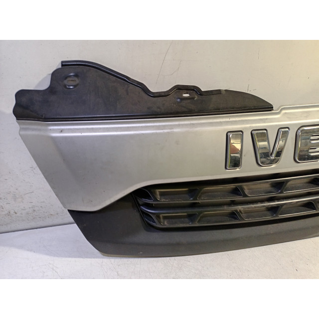 Rejilla Iveco New Daily IV (2007 - 2011) Chassis-Cabine 35C14G, C14GD, C14GV/P, S14G, S14G/P, S14GD (F1CE0441A)