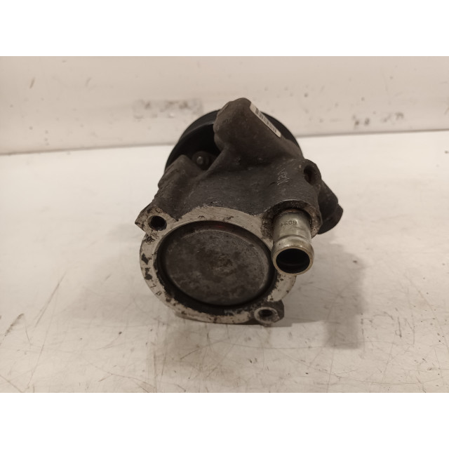 Motor de la bomba de dirección asistida Opel Vivaro (2006 - 2014) Van 2.5 CDTI 16V (G9U-630)