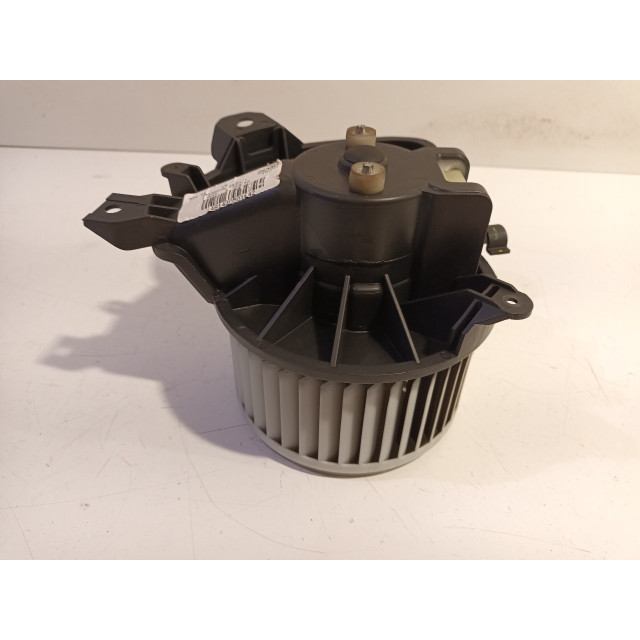 Motor del ventilador de calentador Opel Corsa E (2014 - 2019) Hatchback 1.4 16V (B14XER(Euro 6))
