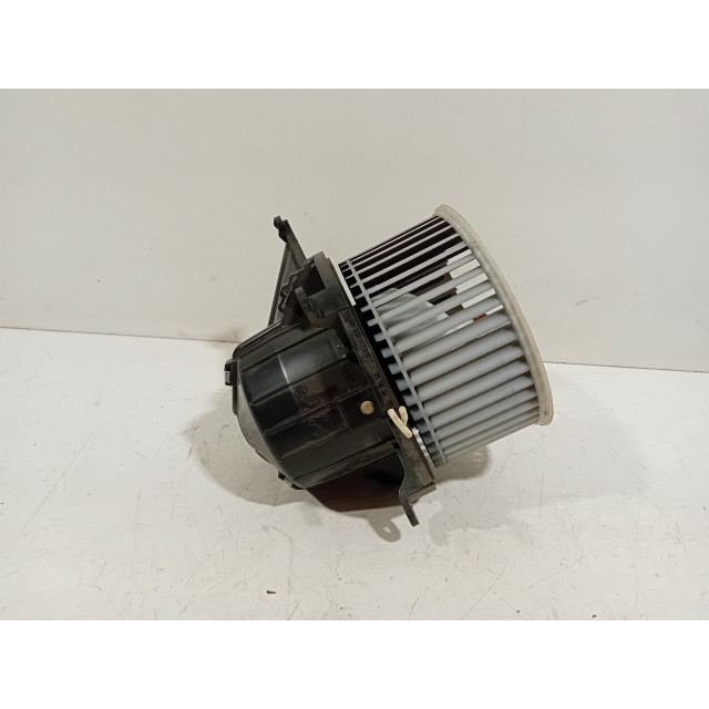 Motor del ventilador de calentador Mercedes-Benz Vito (447.6) (2014 - actualidad) Van 1.6 111 CDI 16V (OM622.951(R9M-503))