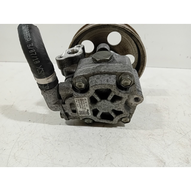 Motor de la bomba de dirección asistida Audi A5 Sportback (8TA) (2009 - 2014) Liftback 2.0 TFSI 16V (CDNB(Euro 5))