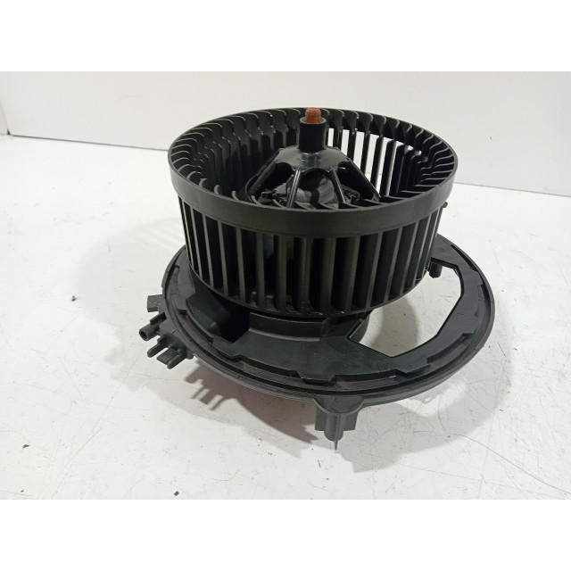 Motor del ventilador de calentador Volkswagen Golf VII (AUA) (2017 - 2020) Hatchback 1.5 TSI Evo BMT 16V (DPCA)