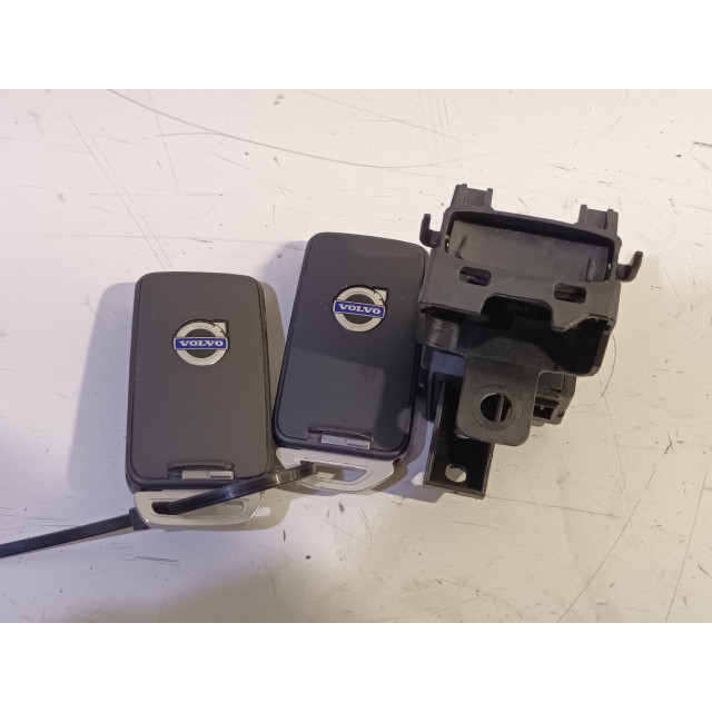 Interruptor Volvo V40 (MV) (2015 - 2019) 2.0 D2 16V (D4204T8(Euro 6b))