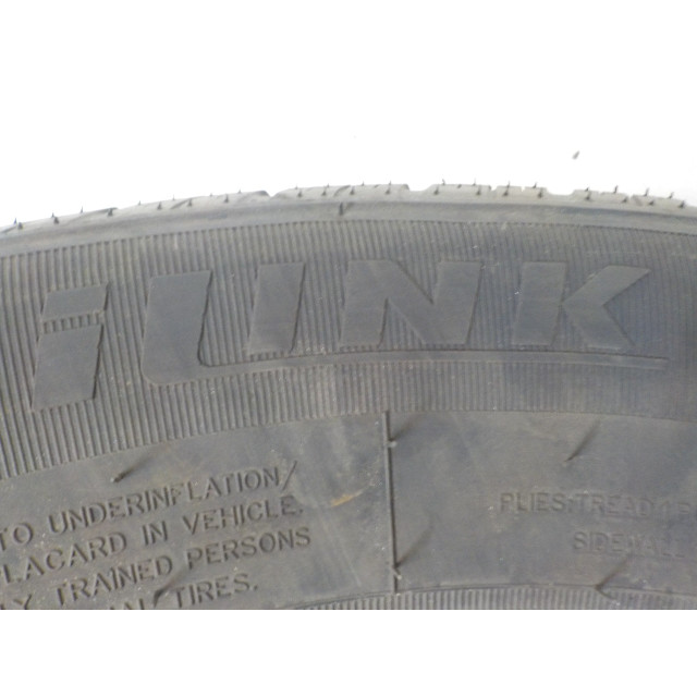 Juego de neumáticos 2 piezas Winter 205/60 R16 ilink Winter