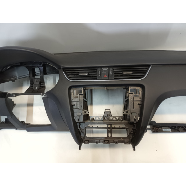 Juego de airbag Skoda Octavia Combi (5EAC) (2013 - 2020) Combi 5-drs 1.6 TDI Greenline 16V (DBKA)