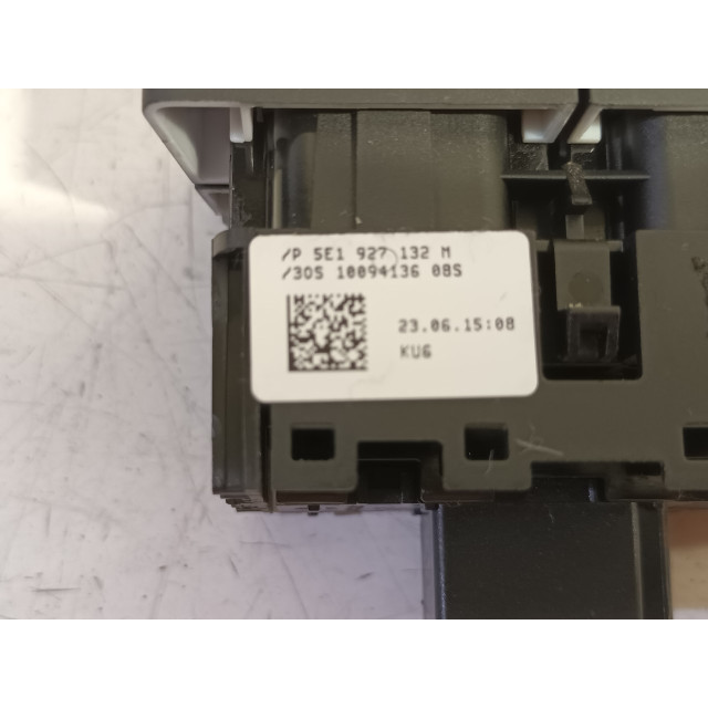 Interruptor de arranque/parada Skoda Octavia Combi (5EAC) (2013 - 2020) Combi 5-drs 1.6 TDI Greenline 16V (DBKA)