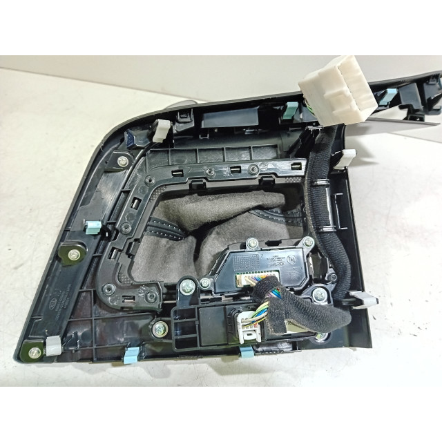 Pomo de la palanca de cambios Kia Niro I (DE) (2016 - 2022) SUV 1.6 GDI Hybrid (G4LE)