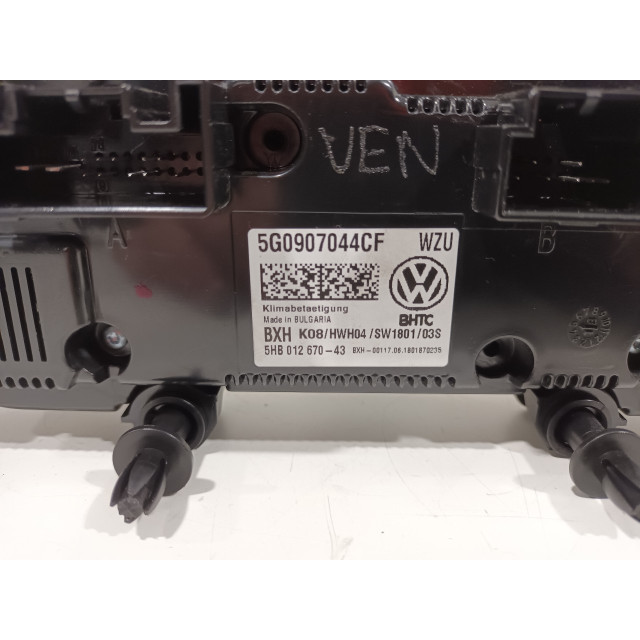 Calefactor del salpicadero Volkswagen Golf VII (AUA) (2017 - 2020) Hatchback 2.0 GTI 16V Performance Package (DLBA)
