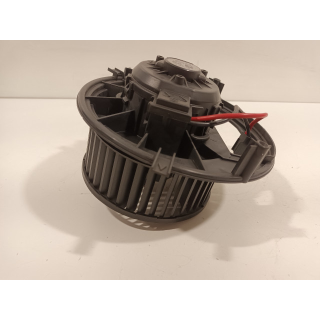 Motor del ventilador de calentador Volkswagen Golf VII (AUA) (2017 - 2020) Hatchback 2.0 GTI 16V Performance Package (DLBA)