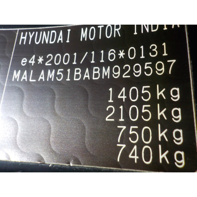 Faro trasero izquierdo exterior Hyundai i10 (F5) (2011 - 2013) Hatchback 1.1i 12V (G4HG5)