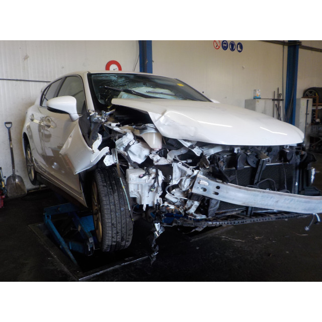 Bomba de ABS Lexus CT 200h (2010 - 2020) Hatchback 1.8 16V (2ZRFXE)