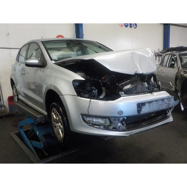 Motor de arranque Volkswagen Polo V (6R) (2009 - 2014) Hatchback 1.2 TDI 12V BlueMotion (CFWA(Euro 5))
