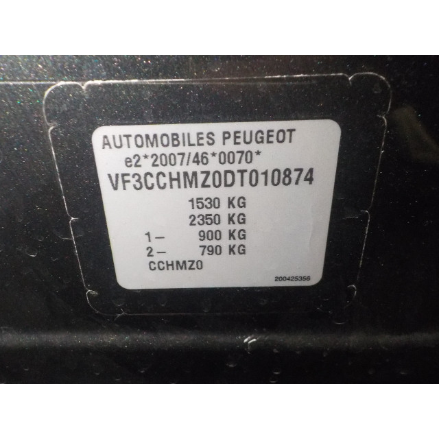 Motor del limpiaparabrisas delantero Peugeot 208 I (CA/CC/CK/CL) (2012 - actualidad) 208 (CA/CC/CK/CL) Hatchback 1.2 Vti 12V (HMZ)