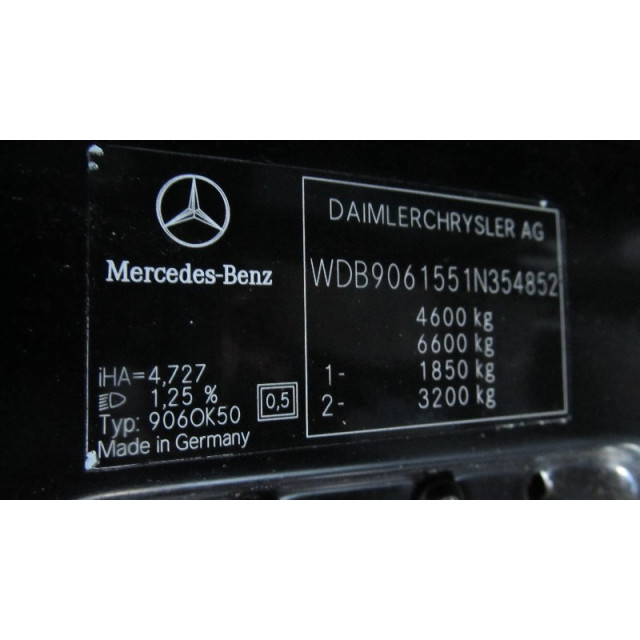Mecanismo frontal del limpiaparabrisas Mercedes-Benz Sprinter 3/5t (906.13/906.23) (2006 - 2016) Ch.Cab/Pick-up 313 CDI 16V (OM646.986)