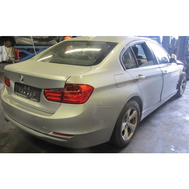 Ignición BMW 3 serie (F30) (2012 - 2015) Sedan 318d 2.0 16V (N47-D20C)