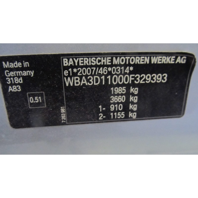 Panel de mando multimedia BMW 3 serie (F30) (2012 - 2015) Sedan 318d 2.0 16V (N47-D20C)
