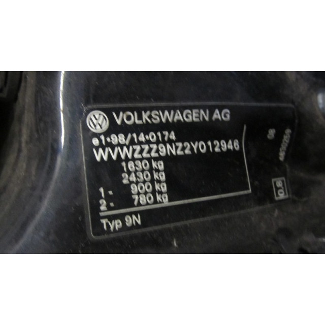 Pinza delantera izquierda Volkswagen Polo IV (9N1/2/3) (2001 - 2009) Hatchback 1.9 SDI (ASY)