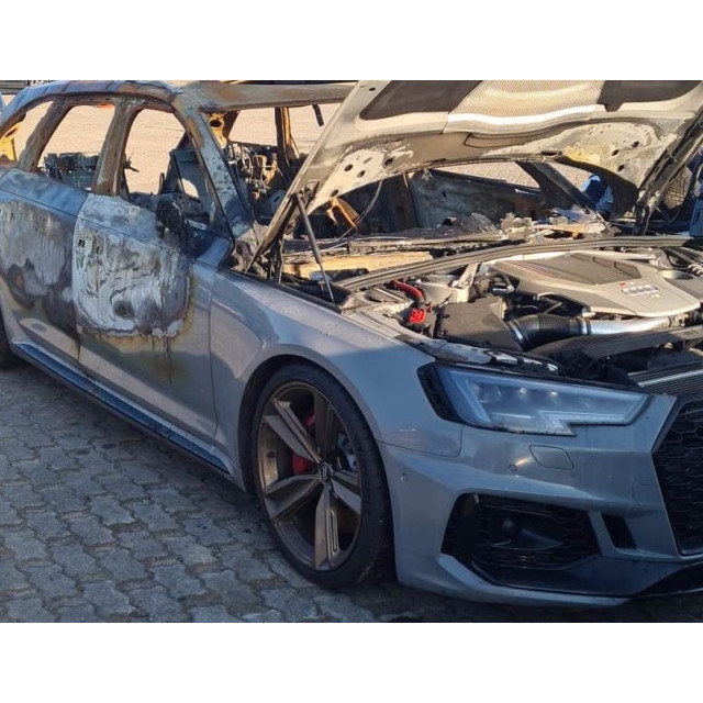 Enfriador de aceite Audi RS 4 Avant (B9) (2017 - actualidad) Combi 2.9 V6 TFSI 24V (DECA)