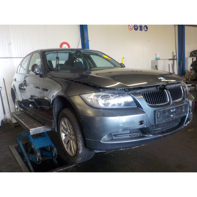 Inyector BMW 3 serie (E90) (2004 - 2011) Sedan 320d 16V (M47-D20(204D4))