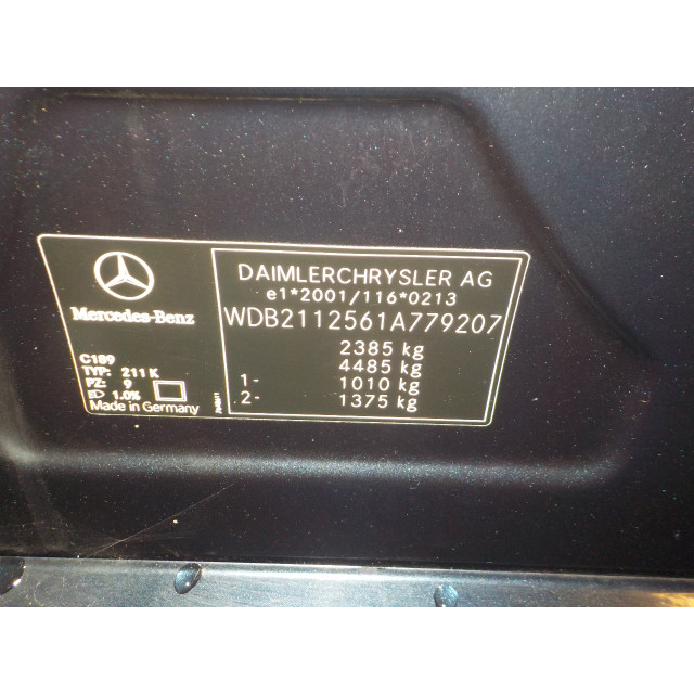 Puerta delantera izquierda Mercedes-Benz E Combi (S211) (2005 - 2009) Combi 3.5 E-350 V6 24V (M272.964)