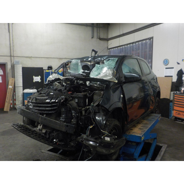Mecanismo trasero del limpiaparabrisas Peugeot 108 (2014 - actualidad) Hatchback 1.0 12V (1KRFE)