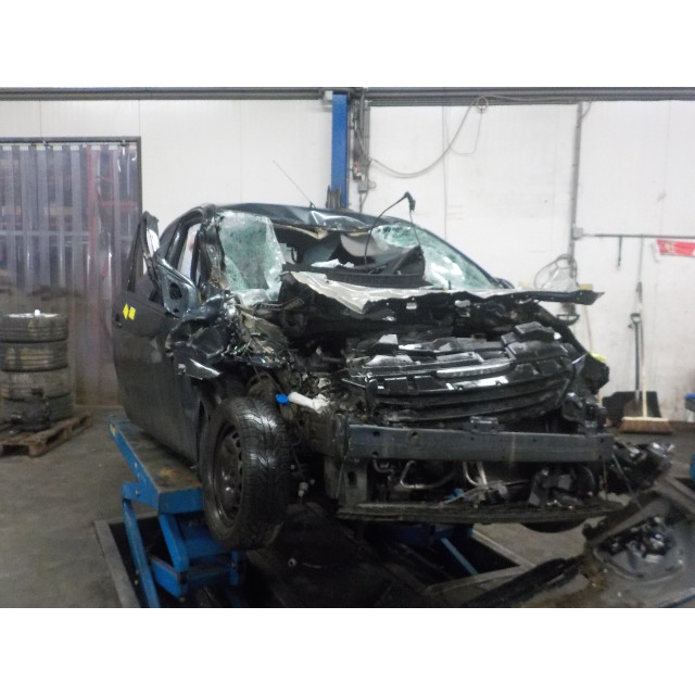 Desbloqueo del portón trasero Peugeot 108 (2014 - actualidad) Hatchback 1.0 12V (1KRFE)