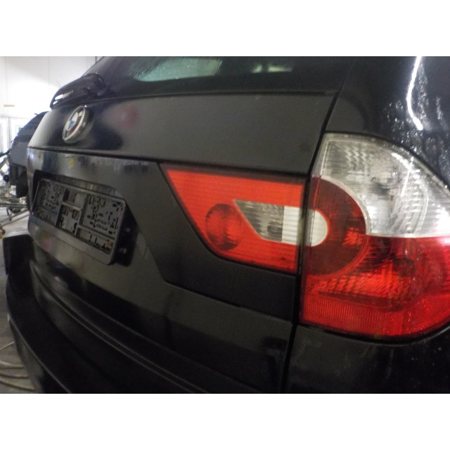 Puerta delantera derecha BMW X3 (E83) (2004 - 2008) SUV 3.0d 24V (M57N2-D30(306D3))