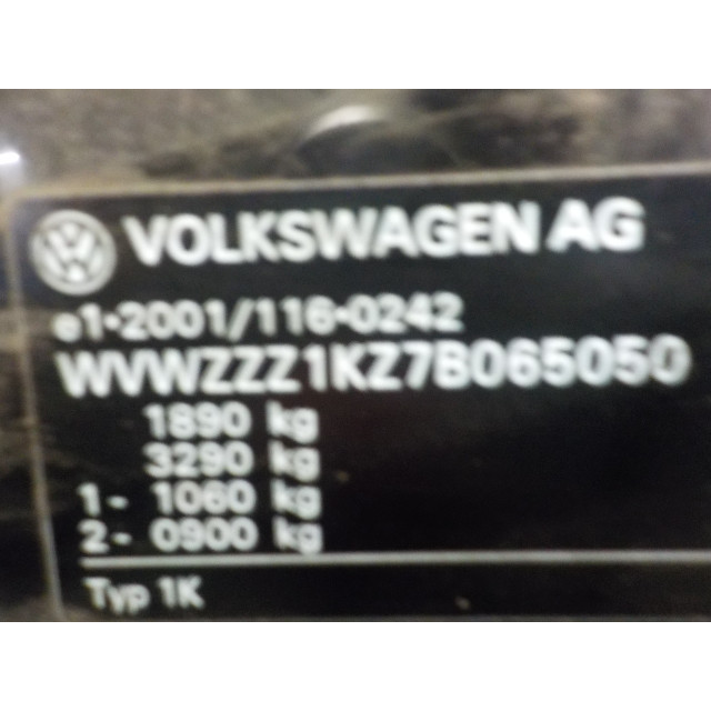 Bomba del aire acondicionado Volkswagen Golf V (1K1) (2005 - 2008) Hatchback 1.9 TDI (BLS)