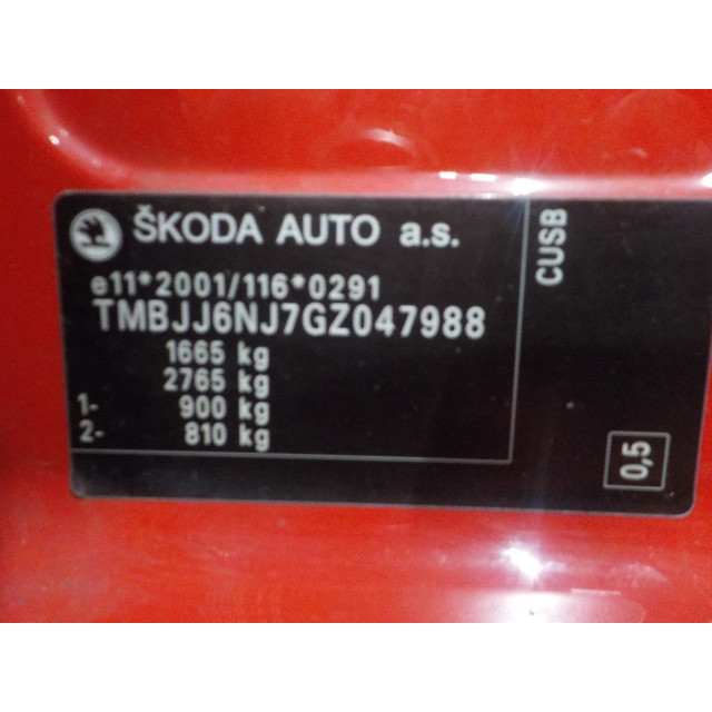 Mecanismo de elevalunas eléctrico de la ventana trasera izquierda Skoda Fabia III Combi (NJ5) (2014 - actualidad) Combi 1.4 TDI 16V 90 Greentech (CUSB)